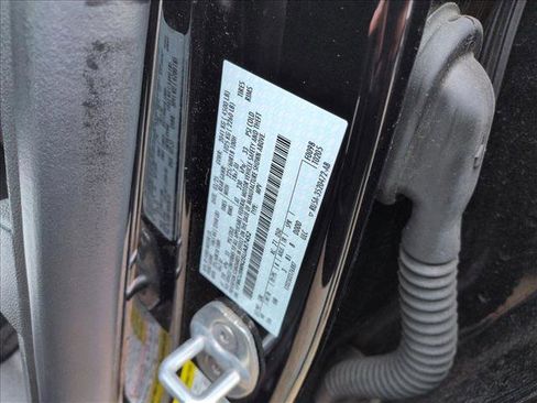 Used 2025 Ford Escape ST-Line image 24