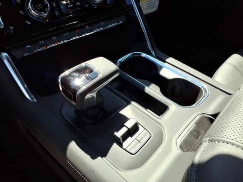 New 2026 GMC Sierra 1500 Denali w/ Denali Reserve Package image 17