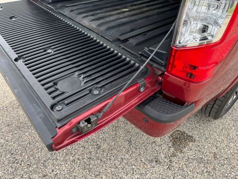 Used 2017 Nissan Titan Platinum Reserve AWD/4WD image 21