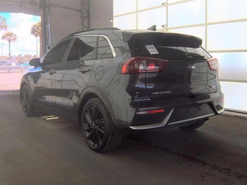 Used 2018 Kia Niro EX w/ Option Group 020 FWD image 8
