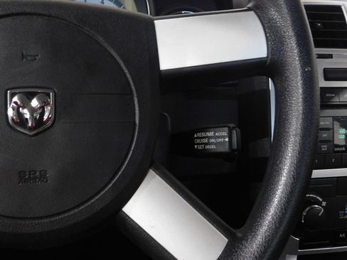 Used 2010 Dodge Charger AWD image 32