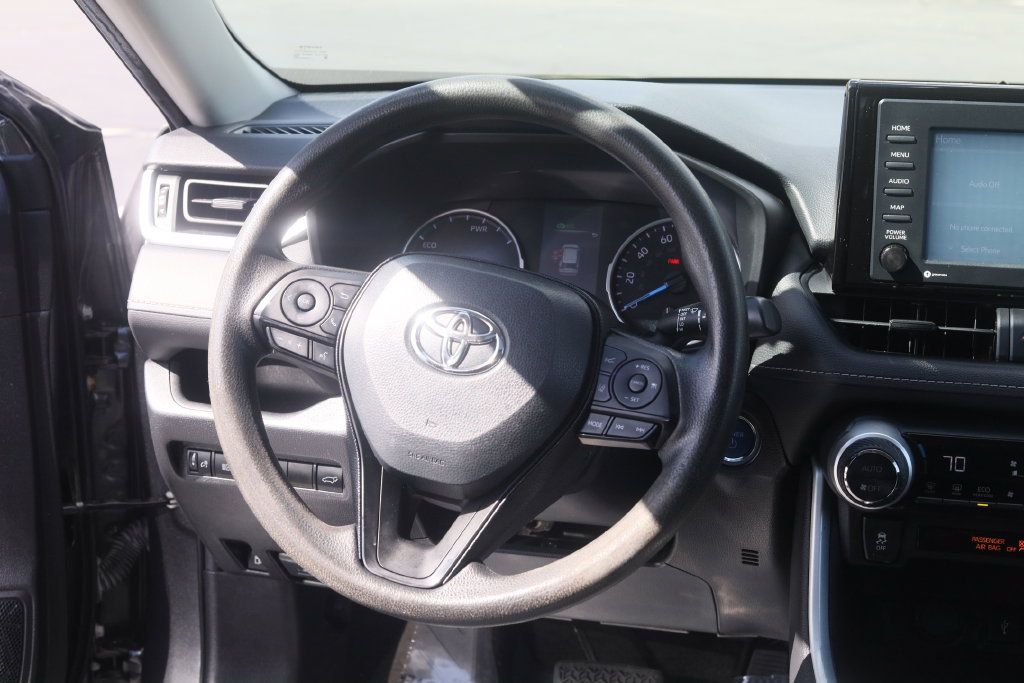 Used 2021 Toyota RAV4 XLE w/ Convenience Package AWD/4WD image 8