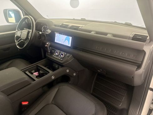 Certified 2023 Land Rover Defender 110 X-Dynamic SE image 29