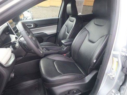 Used 2025 Jeep Compass Limited AWD/4WD image 19
