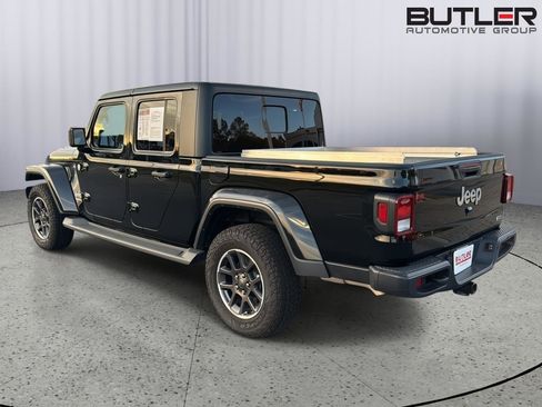 Used 2022 Jeep Gladiator Overland w/ Popular Equipment Package AWD/4WD image 3