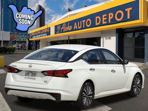 Used 2025 Nissan Altima 2.5 SV FWD image 5