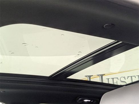 Used 2025 Cadillac XT5 Premium Luxury image 13