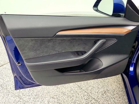 Used 2023 Tesla Model 3 Standard Range RWD image 11