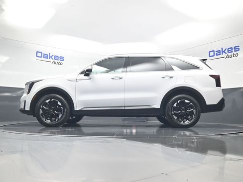 Certified 2026 Kia Sorento S AWD/4WD image 43