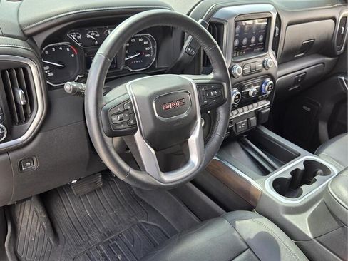 Used 2022 GMC Sierra 1500 SLT w/ SLT Premium Plus Package AWD/4WD image 11