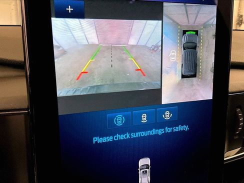 Used 2020 Ford Explorer ST w/ ST Street Pack image 21