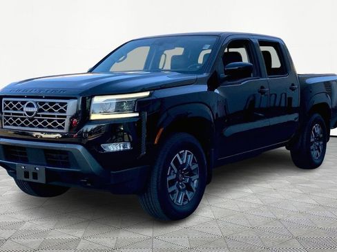 Used 2024 Nissan Frontier SL w/ Technology Package image 3