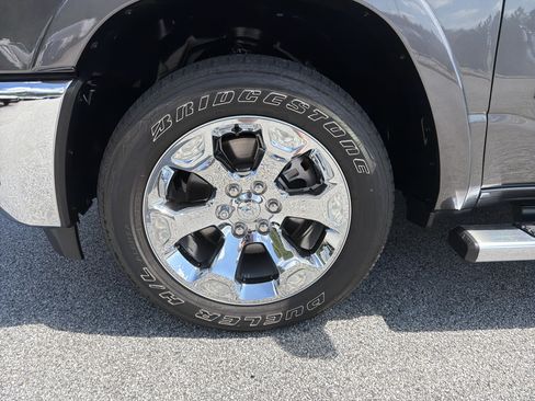 Used 2025 RAM 1500 Big Horn AWD/4WD image 13