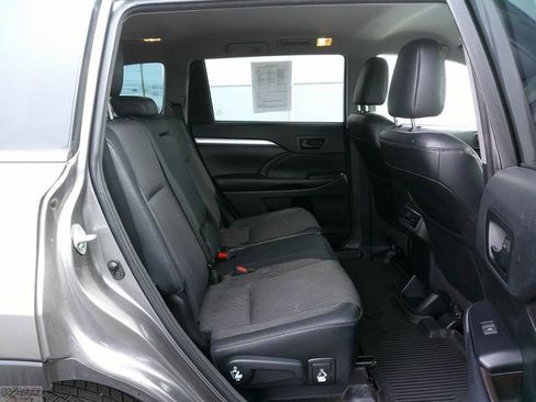 Used 2018 Toyota Highlander Plus image 27