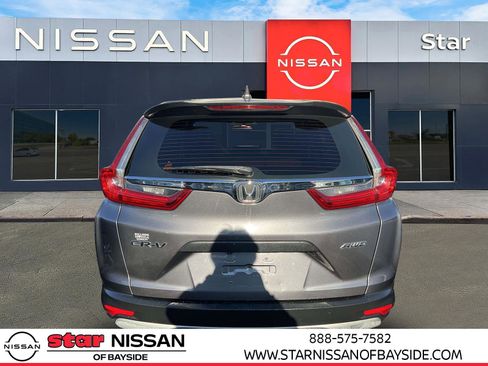 Used 2017 Honda CR-V LX image 5