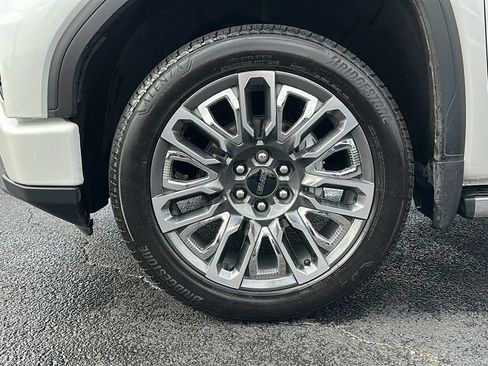 Certified 2025 GMC Sierra 1500 Denali Ultimate image 14