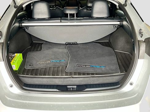 Used 2021 Toyota Prius Prime Limited w/ Carpet Mat Package (TMS) FWD image 25