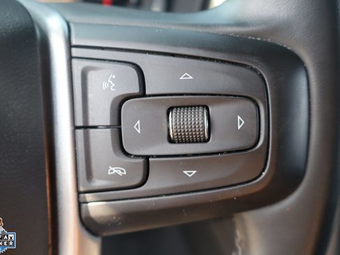 Used 2024 GMC Yukon SLT RWD image 16