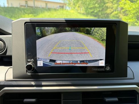 Used 2024 Toyota Tacoma SR image 22