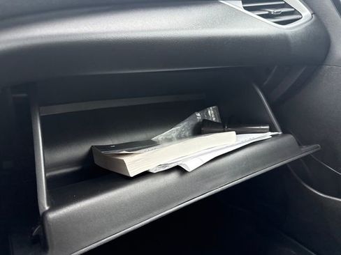 Used 2023 Chevrolet Malibu LT image 37