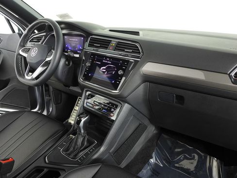 Certified 2023 Volkswagen Tiguan SE R-Line FWD image 13
