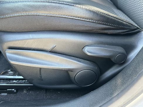 Used 2024 Jeep Compass Latitude image 13