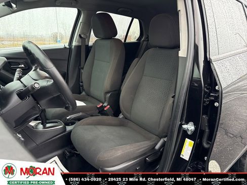 Used 2021 Chevrolet Trax LS w/ Tint and Cruise Package image 11