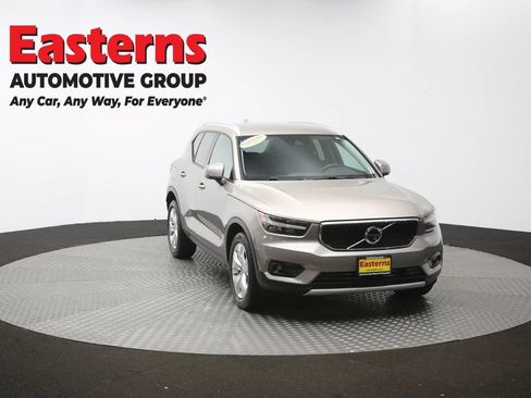 Used 2022 Volvo XC40 T4 Momentum FWD image 52