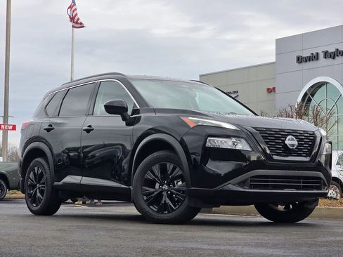 Used 2023 Nissan Rogue SV w/ SV Premium B Package image 38