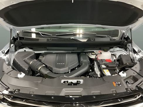 New 2026 Chevrolet Traverse High Country image 3