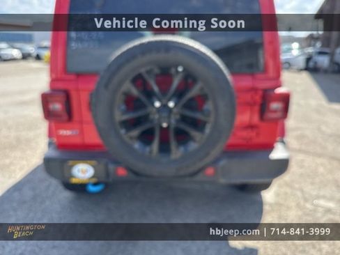 Used 2024 Jeep Wrangler Unlimited Sahara image 5