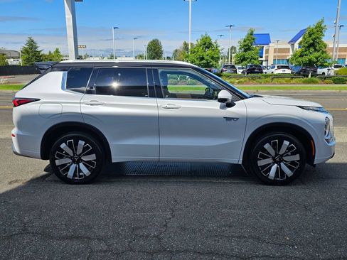 New 2026 Mitsubishi Outlander SEL AWD/4WD image 4