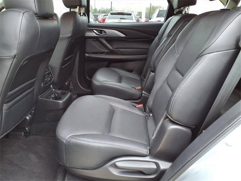 Used 2023 MAZDA CX-9 Touring image 18