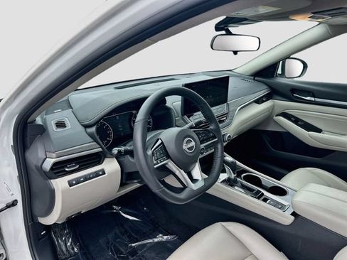 Used 2023 Nissan Altima 2.5 SL AWD/4WD image 6