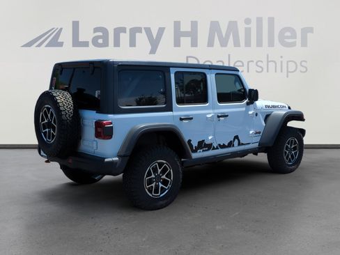 New 2025 Jeep Wrangler Unlimited Rubicon w/ Steel Bumper Group image 5