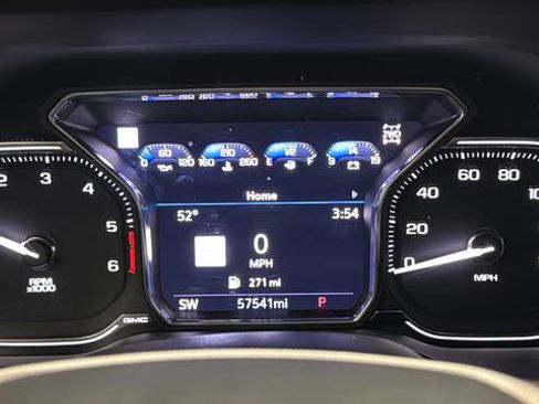 Used 2021 GMC Yukon Denali w/ Denali Premium Package image 17