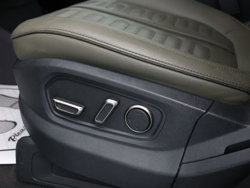 Used 2023 Rivian R1T Adventure image 9