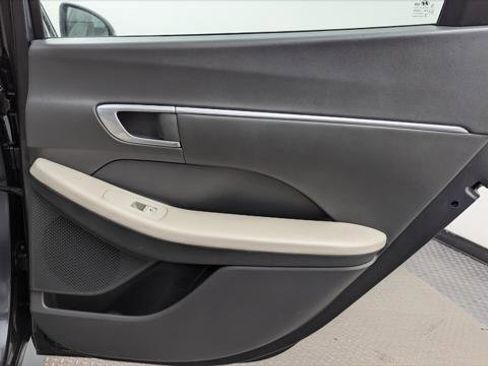 Used 2023 Hyundai Sonata SEL image 19