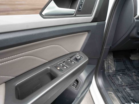 Used 2022 Volkswagen Atlas SEL image 7