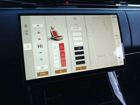 Used 2024 Land Rover Range Rover Sport SE image 18