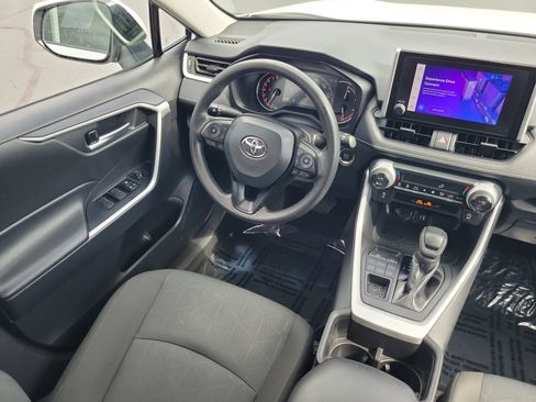 Certified 2025 Toyota RAV4 XLE AWD/4WD image 15