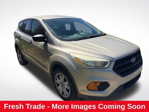 Used 2017 Ford Escape S image 1