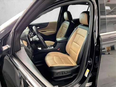 Used 2022 Chevrolet Equinox Premier FWD image 27