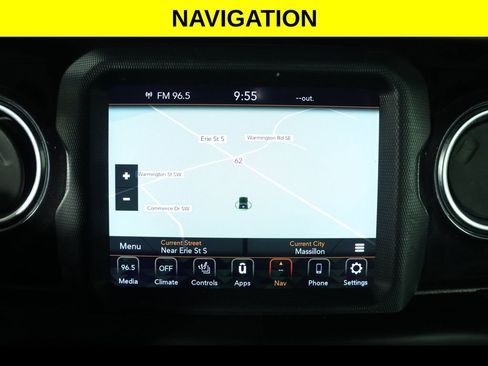 Used 2021 Jeep Wrangler Unlimited Sahara image 9