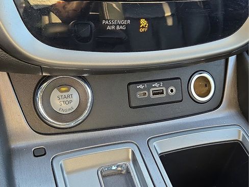 Used 2024 Nissan Murano SV image 29