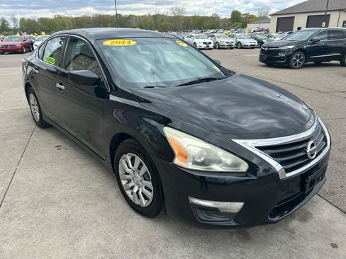 Used 2014 Nissan Altima 2.5 S FWD image 3