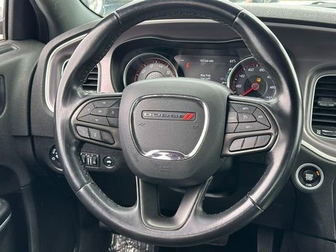 Used 2022 Dodge Charger SXT image 12