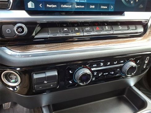 Used 2023 Chevrolet Silverado 1500 LT Trail Boss w/ Protection Package image 21