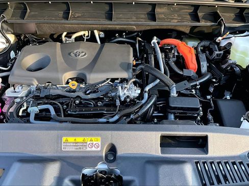 New 2026 Toyota Highlander Platinum AWD/4WD image 16