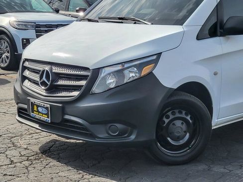 Used 2019 Mercedes-Benz Metris image 3